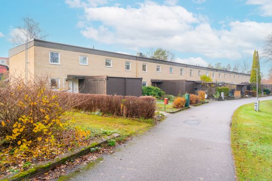 Radhus, Alkvägen 17, Oxelösund