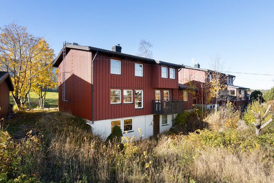 Villa, Artillerigatan 22, Gådeåstaden, Härnösand