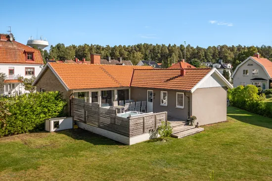 Villa, Hargsvägen 1, Östra, Mjölby