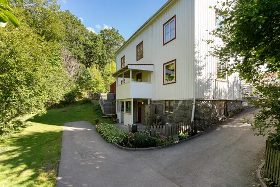 Villa, Radhus, Sjövallavägen 28, Alafors, Ale