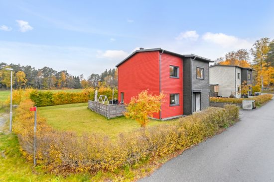 Bostadsrätt, Villa, Jordbrukargatan 41, Eds Allé , Upplands Väsby