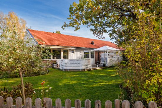 Bostadsrätt, Radhus, Lövskogsvägen 27, Hovsta, Örebro