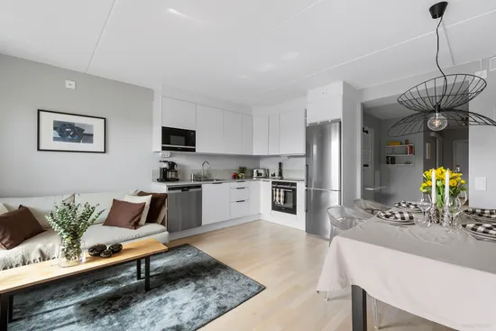 Bostadsrätt, Stationsvägen 52, Roslags Näsby - RN3, Täby
