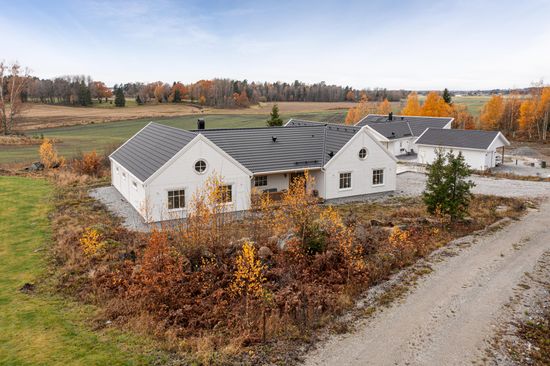 Villa, Ängesta skogsgläntan 2, Västerås