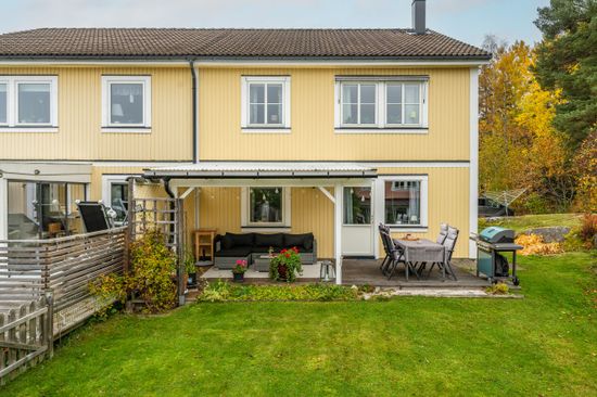 Villa, Pistolsmedsvägen 8, Henstad, Karlstad