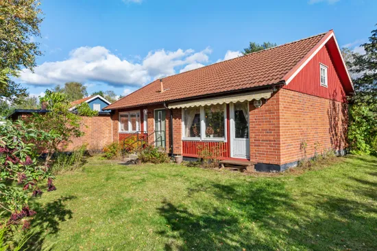 Villa, Ledungsvägen 24, Täby Kyrkby, Täby