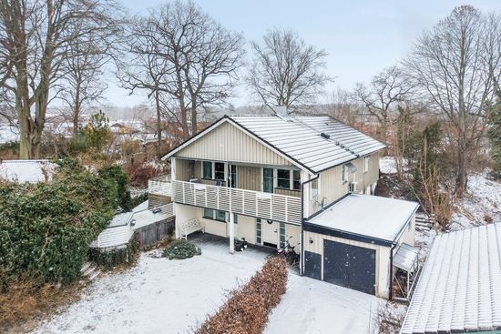 Villa, Ekbacksvägen 5B, Triangelområdet/Asarum, Karlshamn