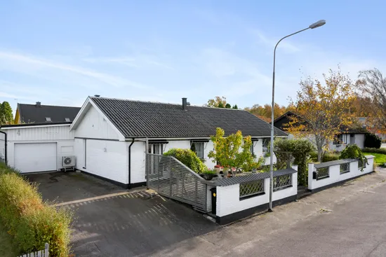 Villa, Hasselgatan 4, Gullbrandstorp, Halmstad