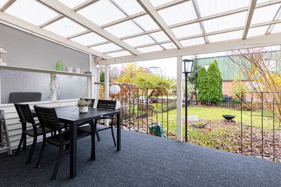 Villa, Radhus, Brunnbygatan 64, Nordanby, Västerås