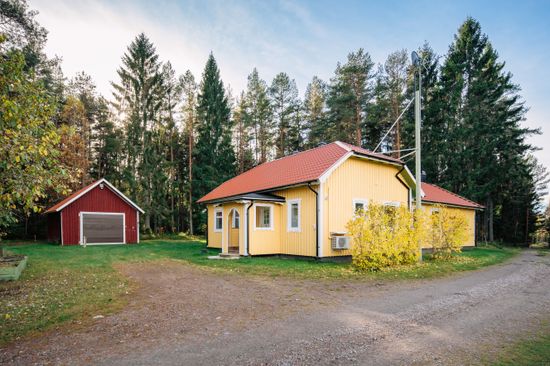 Villa, Kåhult Fiskekyrkan 1, Lyrestad, Mariestad