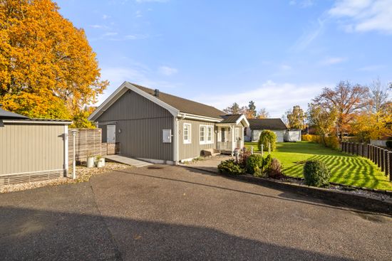 Villa, Johan Mickels väg 3, Fornudden/Persudde, Tyresö