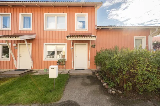 Bostadsrätt, Radhus, Slussbrovägen 104, Runö, Österåker