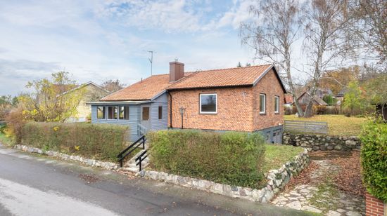Villa, Lyckans väg 8, Östra Göinge