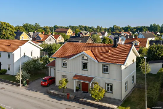 Villa, Lägerhyddsgatan 14, Rynningeåsen/Rynninge, Örebro