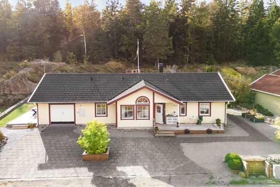 Villa, Duvesjön 344, Kungälv