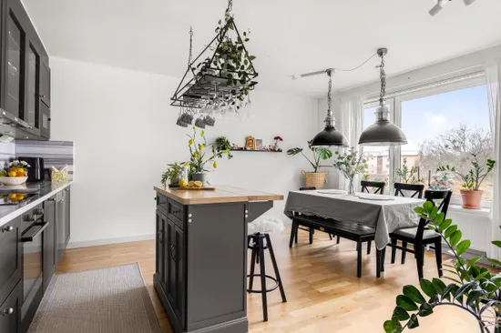 Bostadsrätt, Ekedalsvägen 28, Jakobsberg, Järfälla