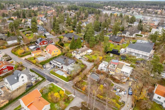 Villa, Släntvägen 18A, Jakobsberg - Västra, Järfälla