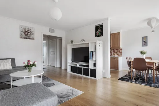 Bostadsrätt, Karlstorpsvägen 121, Karlstorp, Trollhättan