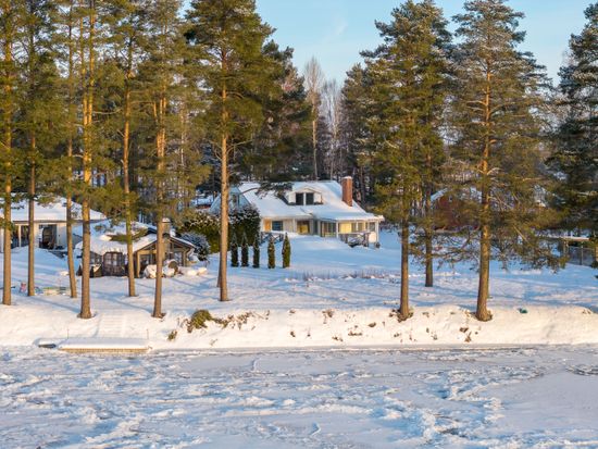 Villa, Hållarnäsvägen 9, Öna, Mora