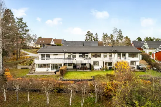 Villa, Radhus, Sviskonvägen 12, Viksjö Hummelmora, Järfälla