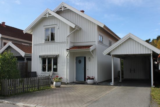Villa, Stenåldersgatan 6, Stället, Kungälv