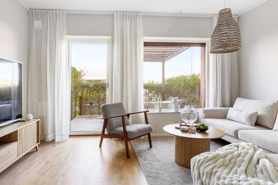 Bostadsrätt, Radhus, Klockarebovägen 54, Bålsta Frösundavik, Håbo