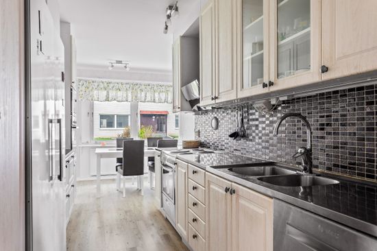 Bostadsrätt, Hallonvägen 40, Kungsängen Tibble, Upplands-Bro