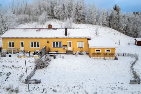 Villa, Radhus, Tallbacksvägen 10, Järpen, Åre