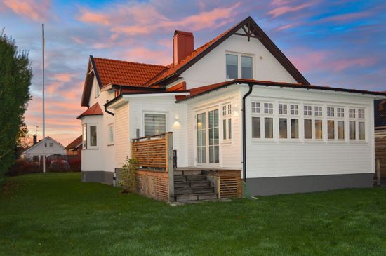 Villa, Marklandsgatan 4, Nya Hjärsta, Örebro