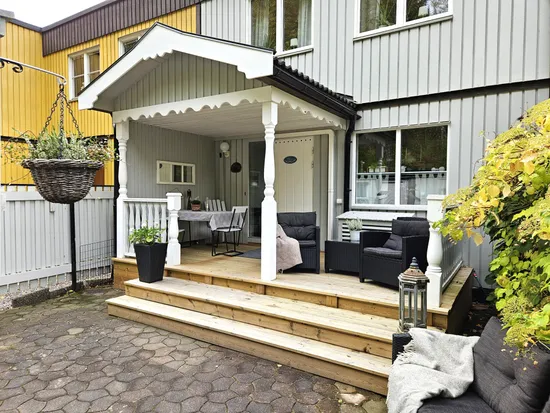 Villa, Radhus, Hovgårdsvägen 12, Stjärnhov, Gnesta