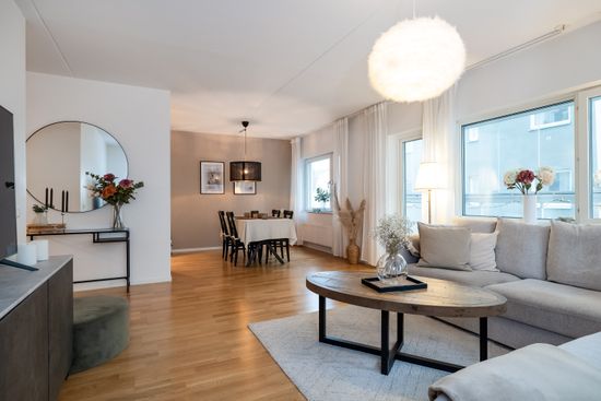 Bostadsrätt, Restalundsvägen 6, Öster ( Eyrafältet), Örebro