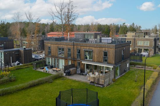 Radhus, Skogskärrsvägen 5G, Högmora, Huddinge