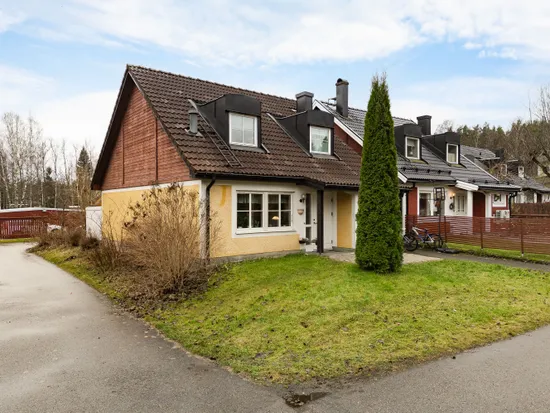 Villa, Radhus, Stångtjärnsvägen 353, Slätta, Falun