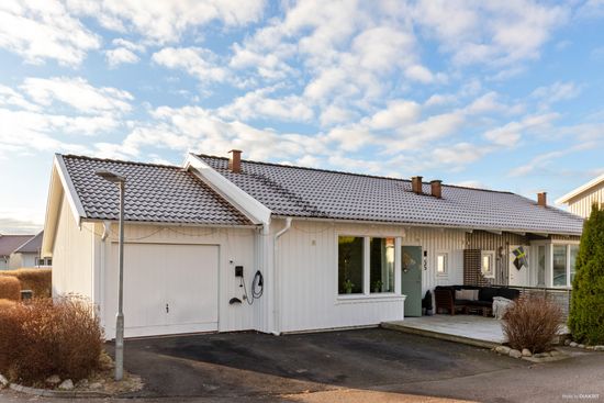 Radhus, Sidensvansvägen 55, Anneberg, Kungsbacka