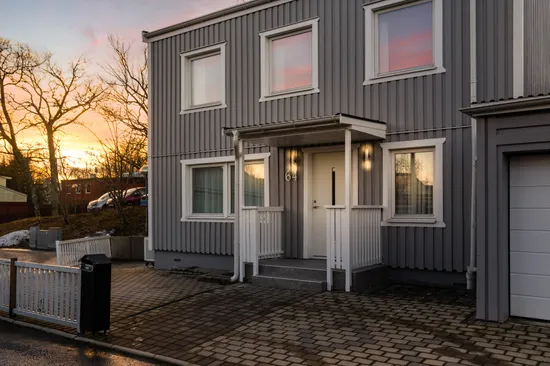 Villa, Radhus, Stävholmsgränd 64, Skärholmen, Stockholm