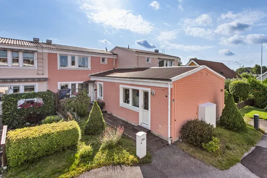 Villa, Radhus, Vasavägen 212F, Rotebro, Sollentuna