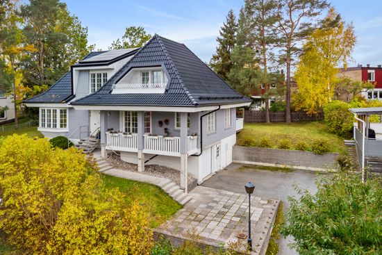 Villa, Vinsta Skolgränd 2, Nälsta, Stockholm