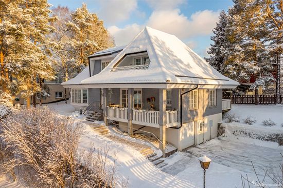 Villa, Vinsta Skolgränd 2, Nälsta, Stockholm