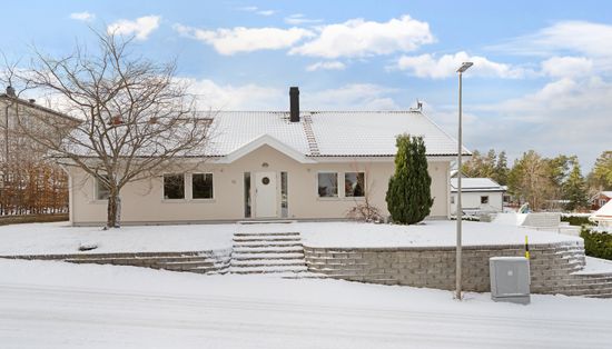 Villa, Höjdvägen 16, Länna, Huddinge