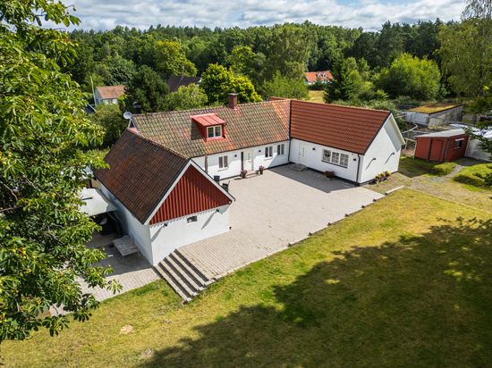 Villa, Rödde Mellanväg 2-14, Rödde, Sjöbo
