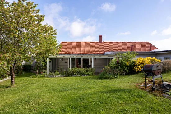 Villa, Ängsögatan 13, Nordanby, Västerås