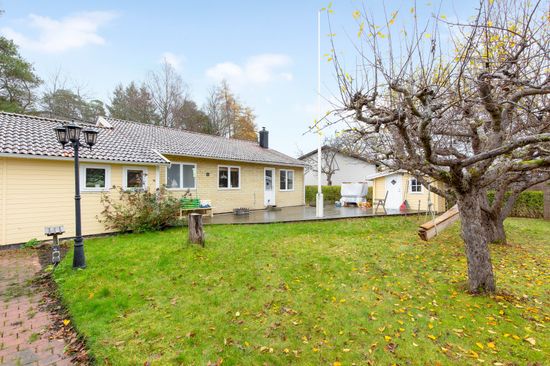 Villa, Fågelvägen 27, Barkarby, Järfälla