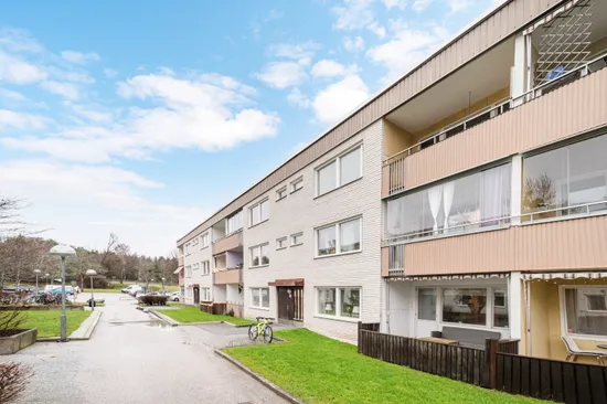 Bostadsrätt, Hallonvägen 22, bv, Tibble - Kungsängen, Upplands-Bro