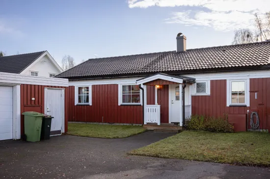 Villa, Hallonvägen 57, Odensala, Östersund