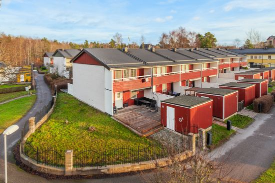 Bostadsrätt, Radhus, Nyponvägen 76, Peterslund, Oxelösund