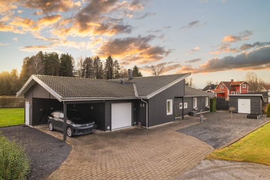 Villa, Melkers väg 9, Skåre, Karlstad