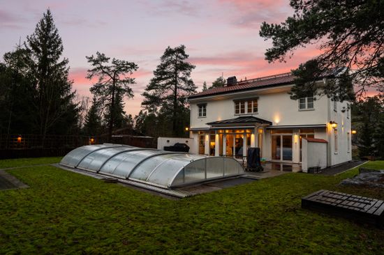 Villa, Tjärnstigen 51B, Tyresö Strand, Tyresö