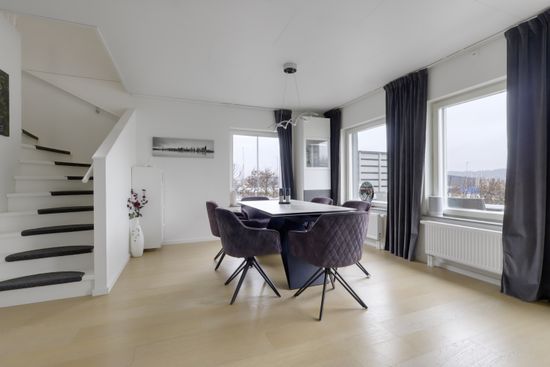 Radhus, Lagaskiftesvägen 35, Ale