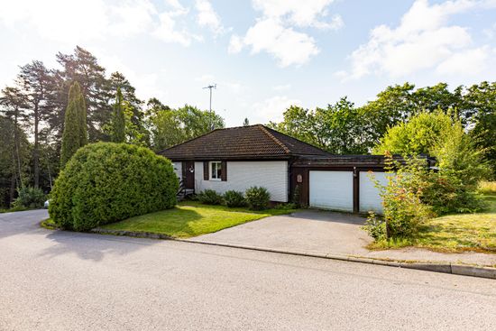 Villa, Sveavägen 18, Lustigkulla, Hallstahammar