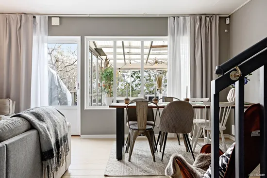 Villa, Radhus, Äppelblomsvägen 135, Torshäll, Värmdö